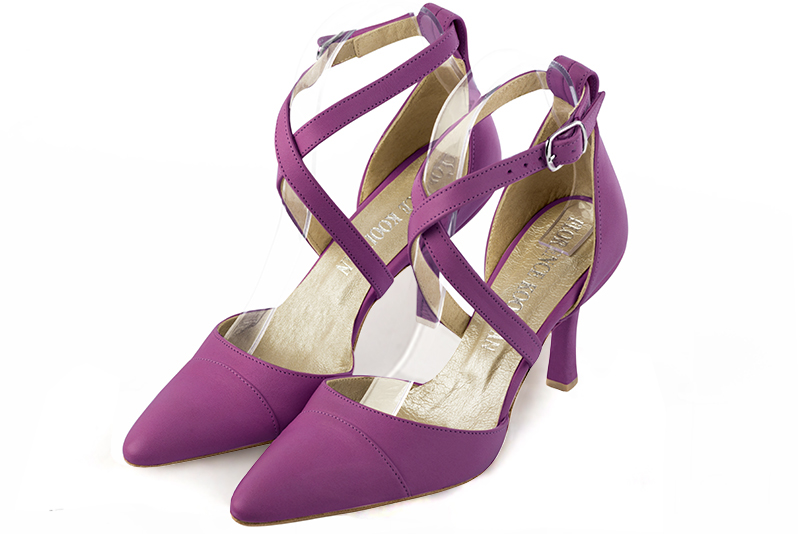 Mauve purple open side shoes with crossed straps. Tapered toe. High slim heel